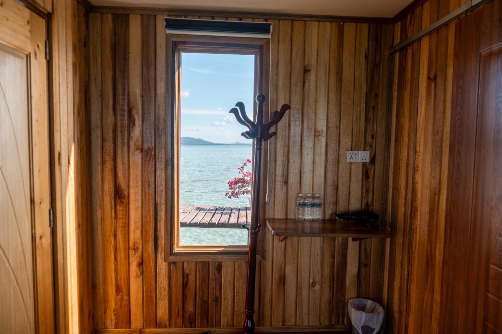 La Water House Semporna Bed & Breakfast Luaran gambar