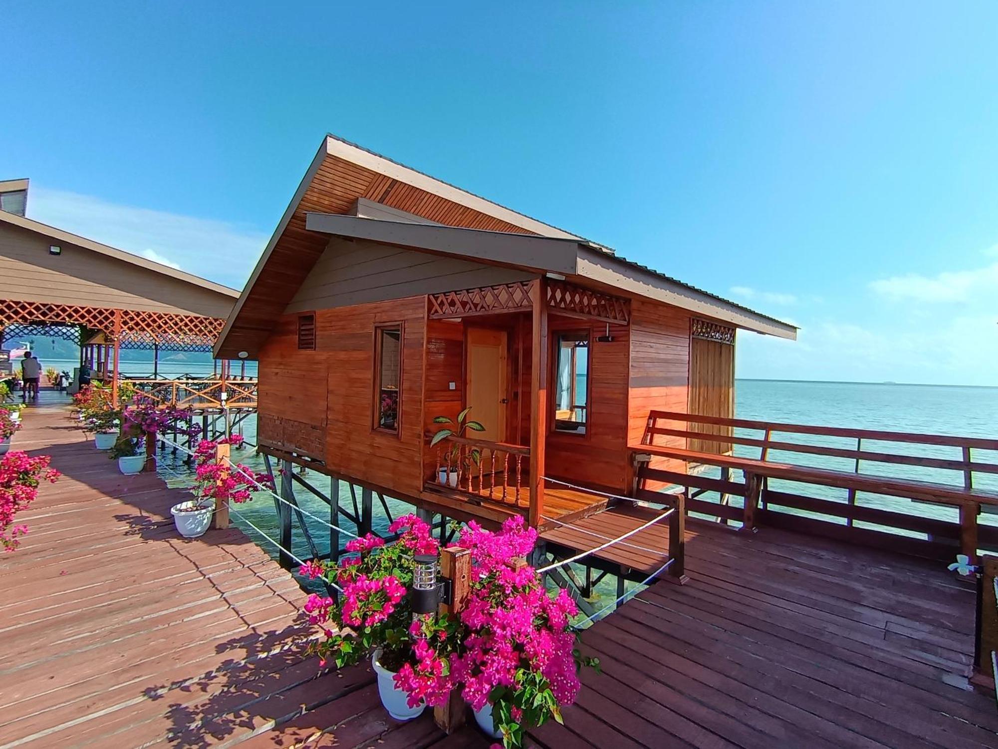 La Water House Semporna Bed & Breakfast Luaran gambar